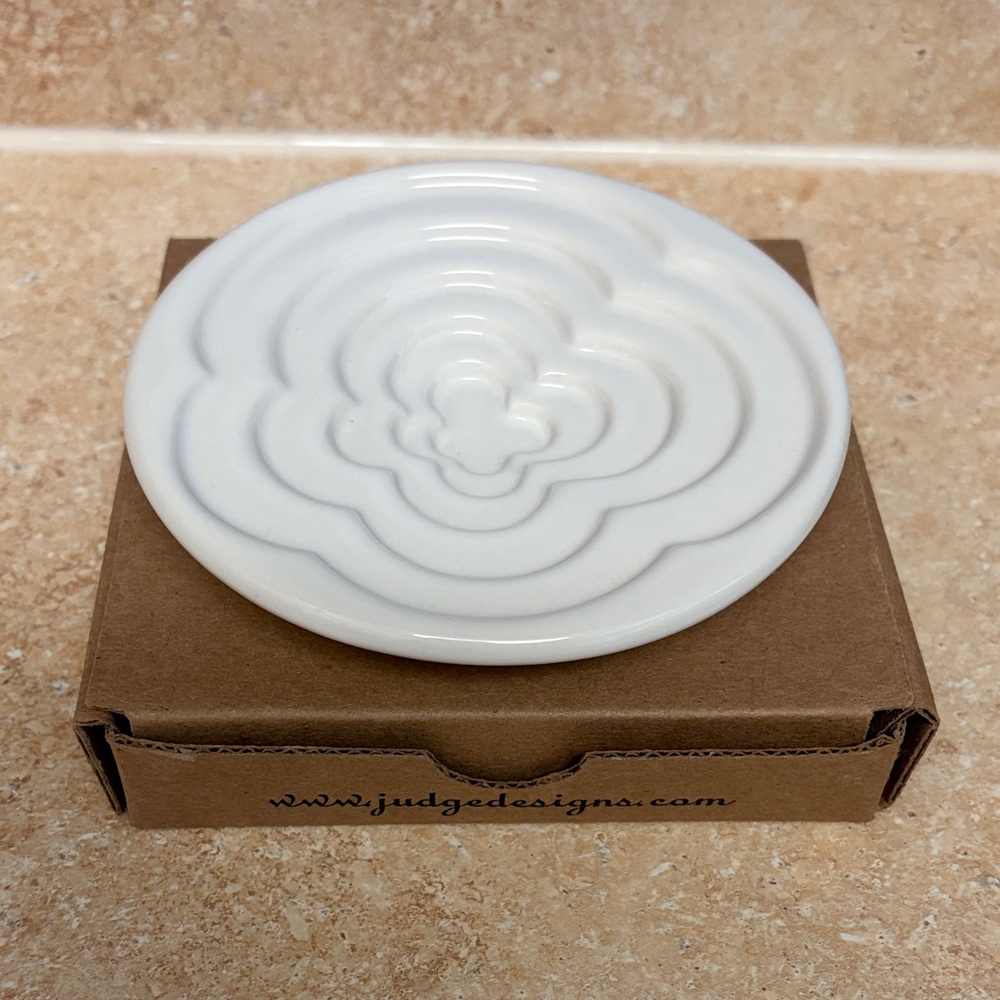 White Olive Oil Dipping Ripple Ceramic Dish